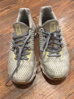 On Running Running Women’s Sneakers